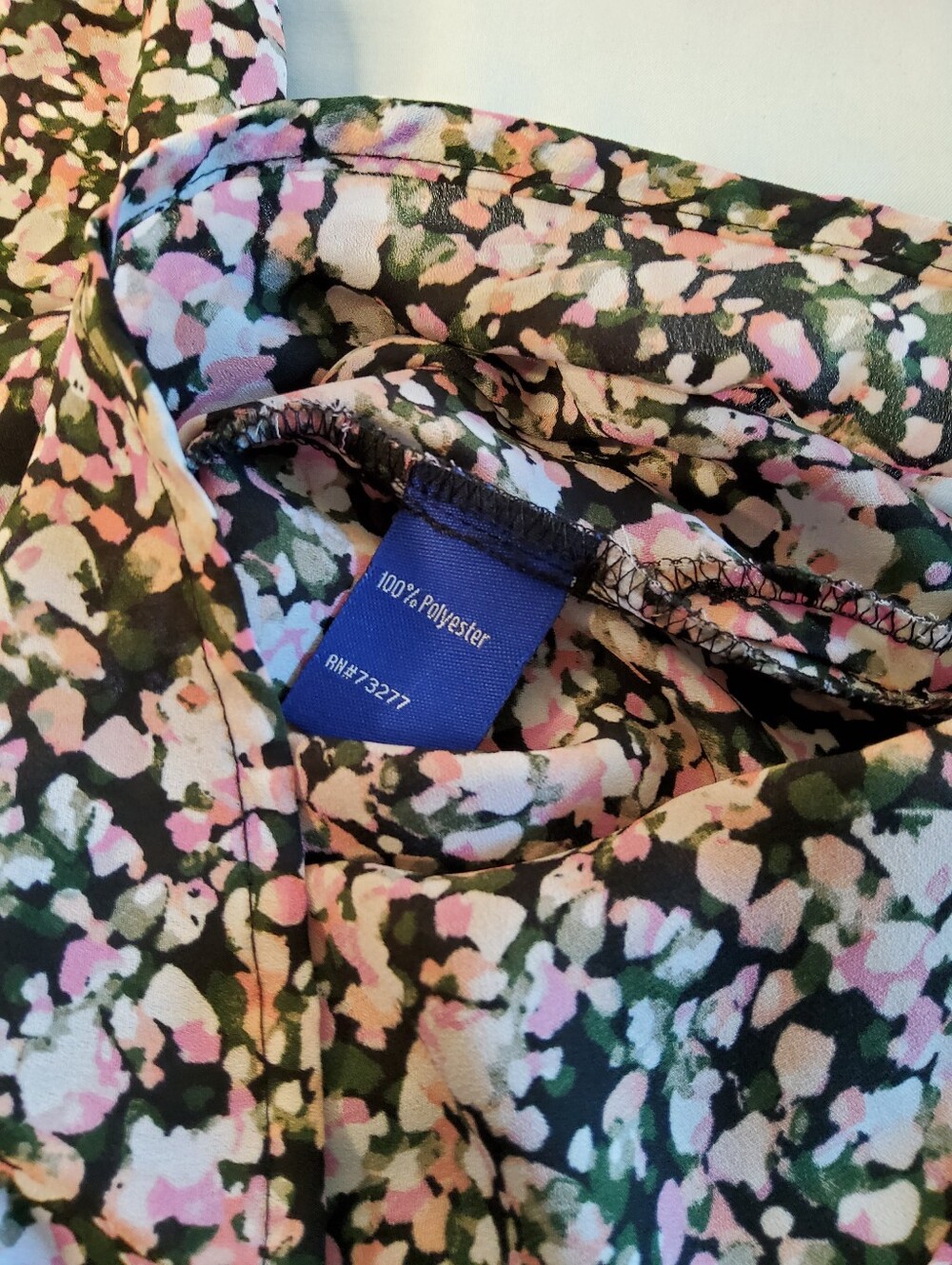 Women's Apt. 9 Pintuck Button Front Floral Sleeveless Top - Pink and Black - Picture 6 of 7